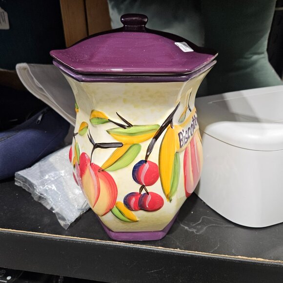 Nonnies hand painted ceramic cookie jar with purple top fruit motif - Picture 10 of 13